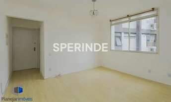 Imagem 2: Ótimo apartamento de 02 dormitórios, área de serviço com banheiro auxiliar e 01 vaga de ga