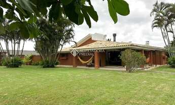 Imagem: Casa Espetacular de 4 Dormitórios na praia