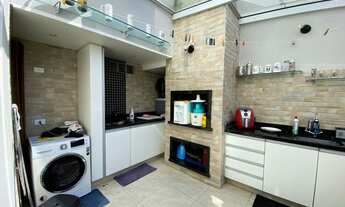 Imagem 3: Sobrado com 4 dormitórios e um ático super espaçoso