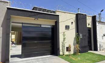 Imagem: Casa à Venda na Vila Oliveira Aparecida