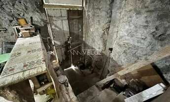 Imagem: Casa de rua - Sobrado / Residencial / Centro