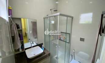 Imagem 2: Casa disponível para venda no bairro Cidade Jardim em Uberlândia MG