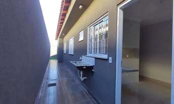 Imagem 3: Casa Térrea Parque Residencial Azaléia - Aconchegante Imóvel com Suíte e Dois Quartos