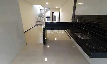 Imagem 7: Maravilhosa casa duplex com 3 quartos sendo 1 suíte a venda no Bairro Aeroporto em Juiz de