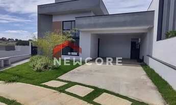 Imagem: Casa de condomínio em Rua Adyrce Rulli