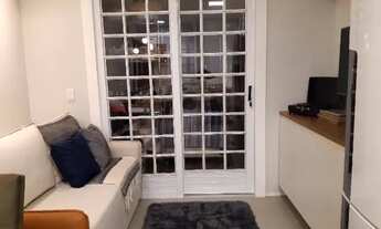 Imagem 6: Quarto e sala todo reformado com suíte com closet, sala/cozinha integrados e lavabo