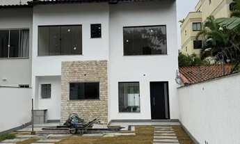 Imagem 3: Casa Moderna em Fase Final de Obras na Entrada de Itacoatiara