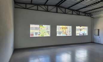 Imagem 2: Sala comercial Galpão / depósito com 2 vagas na garagem