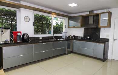 Imagem 9: Casa de condomínio sobrado para venda tem 300 metros quadrados com 4 quartos