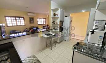 Imagem 7: Casa com 4 Dormitórios e 200m² no Bairro Pontal Santa Marina, Caraguatatuba - SP