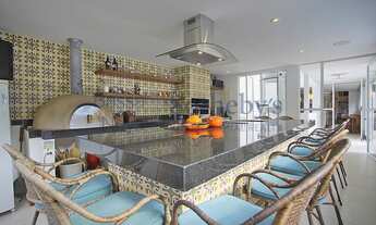 Imagem 4: Casa com piscina e vista para o Cristo