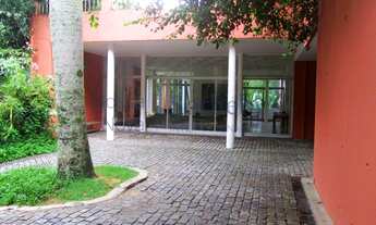 Imagem 4: Casa exclusiva em rua arborizada