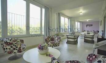 Imagem 4: Apartamento amplo com planta circular e vista para o Pão de Açúcar