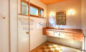 Imagem 7: Casa com orquidário e jardins em localização exclusiva