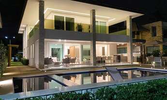 Imagem: CASA DE LUXO, MURO Alto!