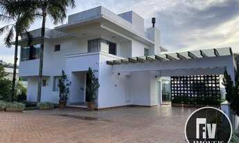 Imagem 4: Mansão com 4 Dormitórios com Piscina e Academia Privativas no Condominio Horizontal Praia