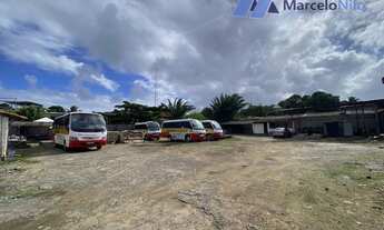 Imagem: Terreno de Esquina, Nascente em Rua Pavimentada
