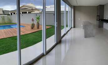 Imagem 7: Sobrado com 342m² com 3 suítes no Condomínio do Lago - Goiânia - GO