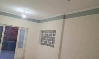 Imagem 3: *Vendo casa direto com a proprietária*