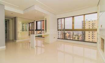 Imagem 4: Apartamento reformado,2 dormitórios com suíte, transformado em 1 suíte ampla com clos