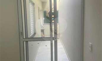 Imagem 2: Térrea com 89 ms 2 dorms. 1 suíte 2 vagas Agua fria prox colégio Etapa