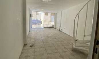 Imagem 3: Oportunidade,casa geminada indvl, no bairro lagoinha leblon,aind,com suite e varanda