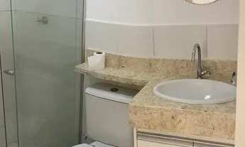 Imagem 6: Apartamento para aluguel e venda totalmente mobiliado com armários planejados na cozinha e