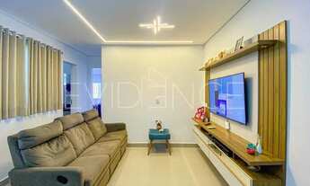 Imagem 2: Rua Tranquila Apartamento com 2 dormitórios