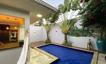 Imagem: Casa mobiliada com piscina