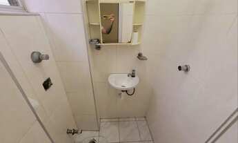 Imagem 7: Apartamento para venda possui 70 metros quadrados com 2 quartos em Pompéia - Santos - SP