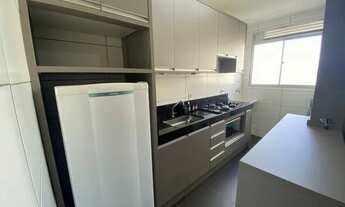 Imagem 7: Apartamento mobiliado com 2 dormitórios, cozinha, sala de estar/jantar, banheiro social, á