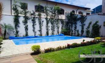 Imagem: CASA COM PISCINA NO CENTRO DE UBATUBA