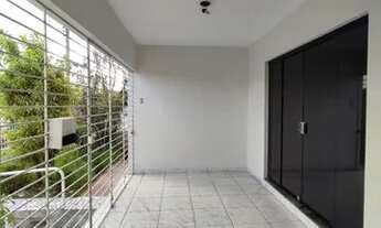 Imagem 2: Vendo casa 2 quartos, sala de estar/jantar, cozinha, área de serviço, quarto de serviço, W