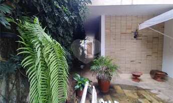 Imagem 2: Sobrado para venda possui 460 metros quadrados com 4 quartos em Pacaembu - Aceita proposta