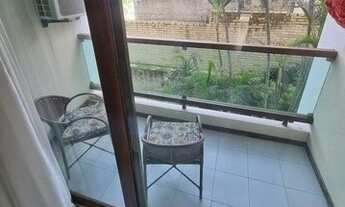 Imagem 3: Flat beira mar com vista lateral e edificio com solário e piscina- Araça