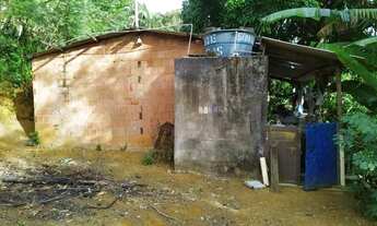 Imagem 6: Casa com quintal e algumas reformas pra fazer