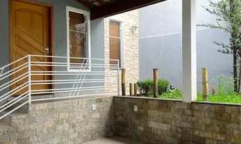 Imagem 3: Linda casa com cozinha planejada