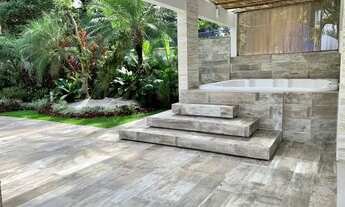 Imagem 5: Casa Luxuosa à Venda em Riviera de São Lourenço - SP