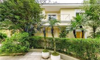 Imagem 4: Casa de Alto Padrão em Condomínio de 710 m² no Jardim Petrópolis, São Paulo