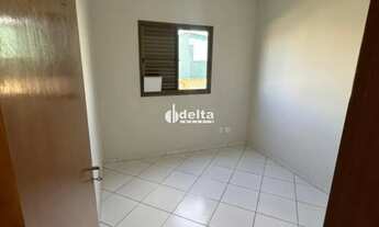 Imagem 3: Apartamento com 2 quartos sendo 1 suíte disponível para venda no bairro Brasil em Uberlând