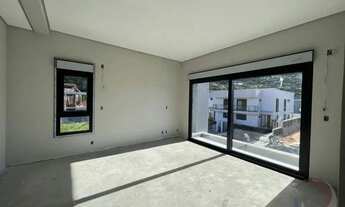 Imagem 5: Casa para Venda em Florianópolis, Rio Tavares, 3 dormitórios, 3 suítes, 4 banheiros, 2 vag