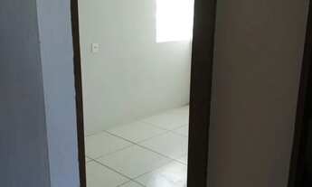 Imagem 2: Casa no Antares Casa com 2 dormitórios