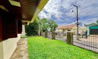 Imagem 2: Amplo Apartamento térreo com 4 dormitórios!