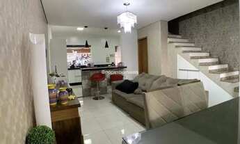 Imagem: Casa de rua - / Residencial / Bairro dos