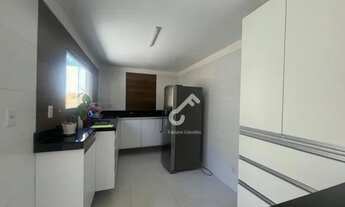 Imagem 5: ESTRADA DO COCO, Abrantes. Duplex composto de 4 suítes sendo 1 suíte térrea, condomínio fe