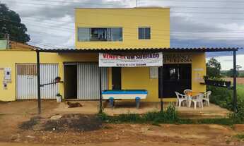 Imagem: Sobrado com ponto de comércio com 2 barracões