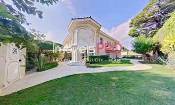 Imagem 2: Exclusiva Casa de Cinema no Jardim Everest, Cidade Jardim, com 5 suítes e 700 m² de terren