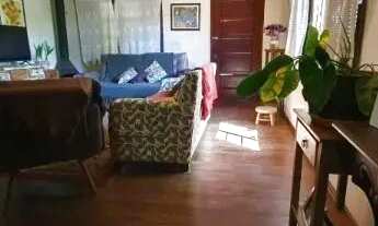 Imagem 4: Casa em Porto Alegre, no bairro Ponta Grossa, com 3 dormitório(s), e 3 banheiros, à venda