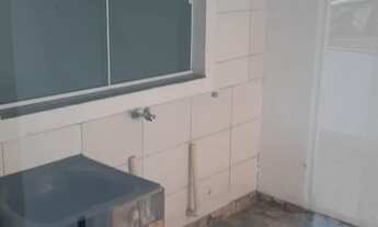 Imagem 3: ALUGO CASA Casa com 2 dormitórios