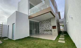 Imagem 2: Casa de condomínio sobrado para venda possui 210 metros quadrados com 4 quartos